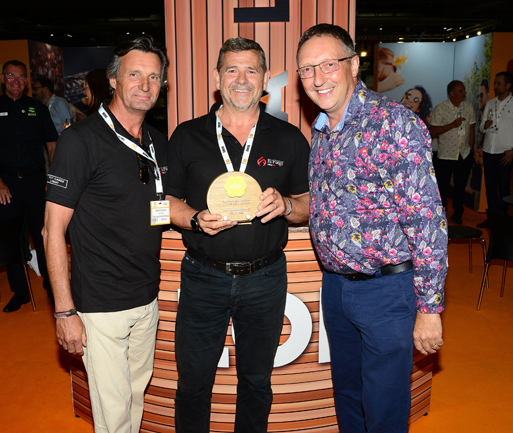 Tim Jeffs, founder of El Fuego eco-friendly fire pits with the award for best product at the 2022 solex exhibition